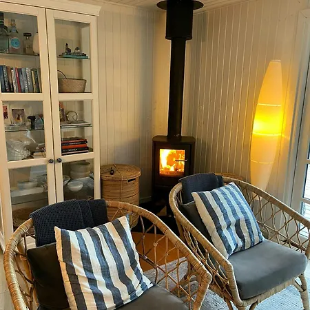 Dom wakacyjny Cozy Summer House Near Tisvilde And Nature Vejby