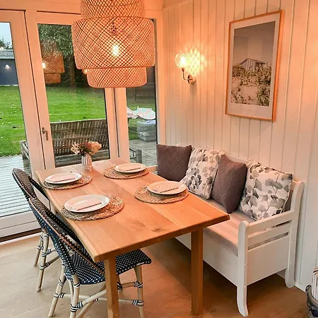 Cozy Summer House Near Tisvilde And Nature Vejby